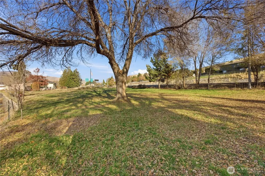 5 35th Street NW East Wenatchee WA 98802