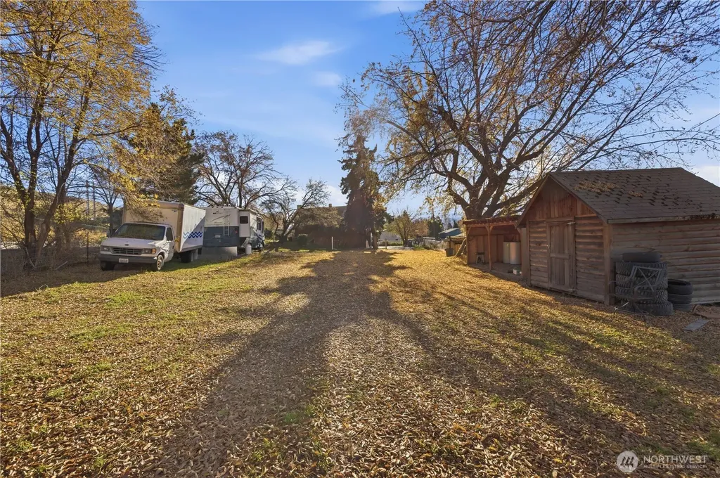 5 35th Street NW East Wenatchee WA 98802
