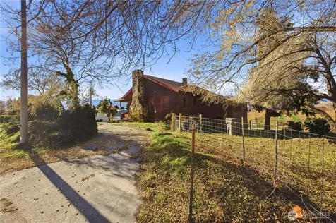 5 35th Street NW East Wenatchee WA 98802
