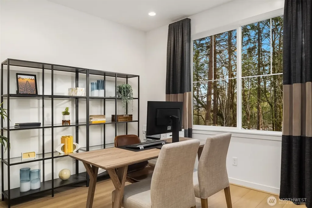 13472 NE 112th Place Redmond WA 98052