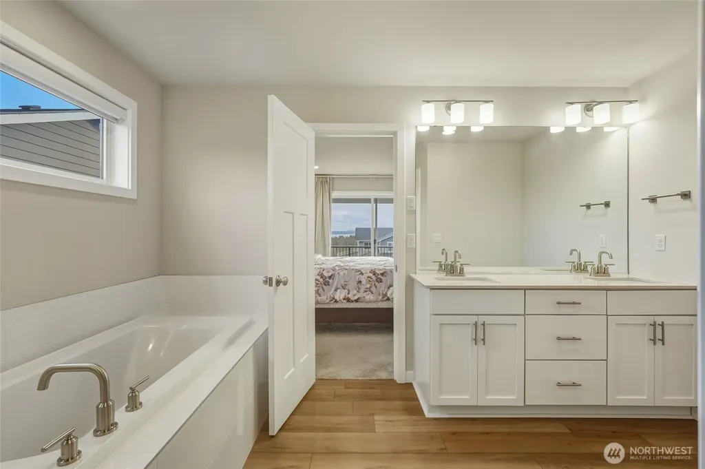 5464 Lasiandra Drive Blaine WA 98230