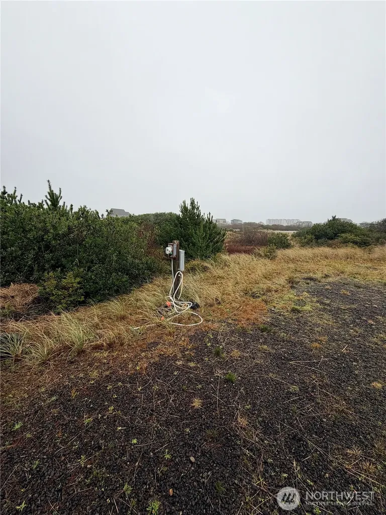 437 S Bel Air Loop Ocean Shores WA 98569