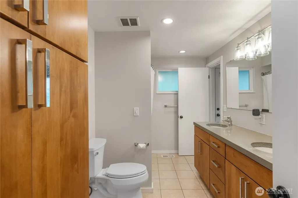109 View Drive Aberdeen WA 98520