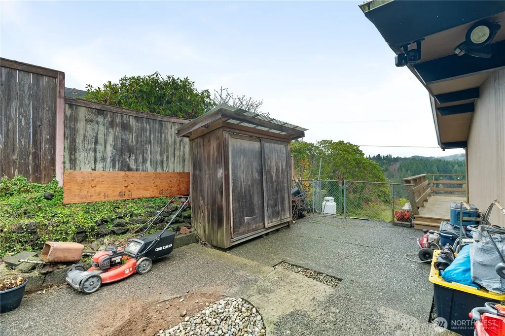 109 View Drive Aberdeen WA 98520