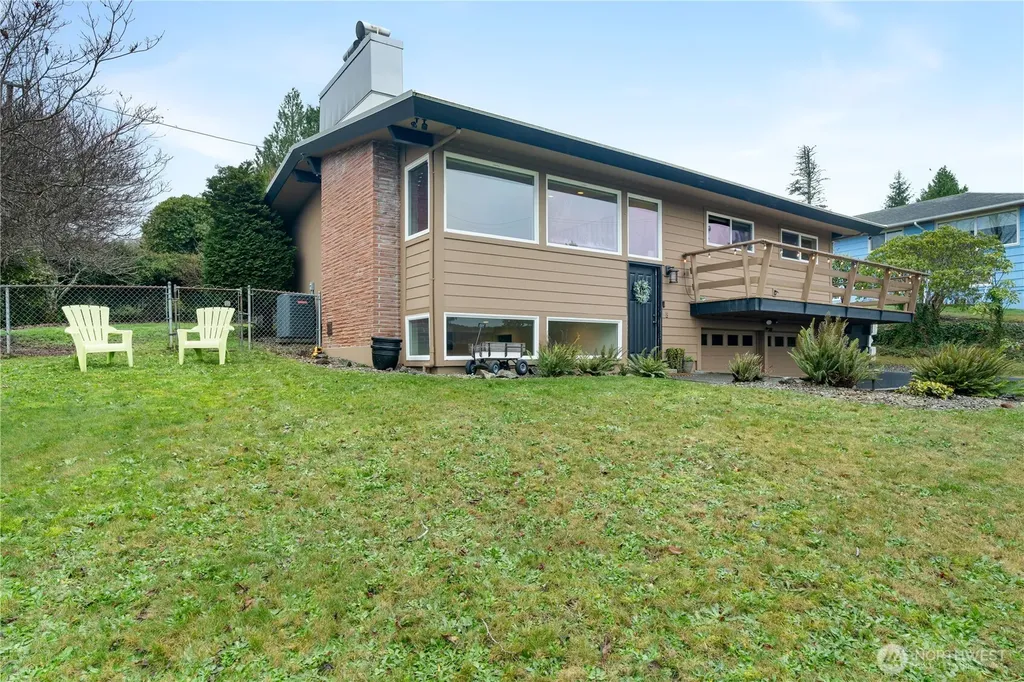 109 View Drive Aberdeen WA 98520