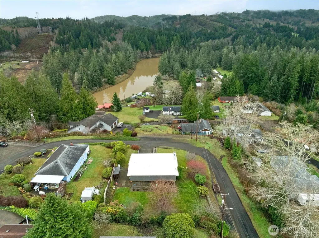 109 View Drive Aberdeen WA 98520