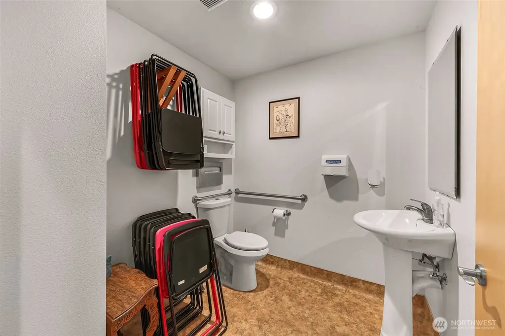 1095 Essex Street Camano Island WA 98282