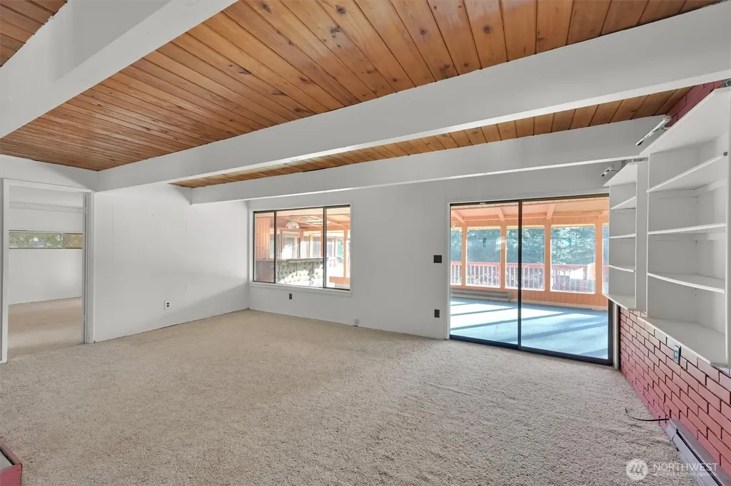 22115 Maple Drive NW Lakebay WA 98349