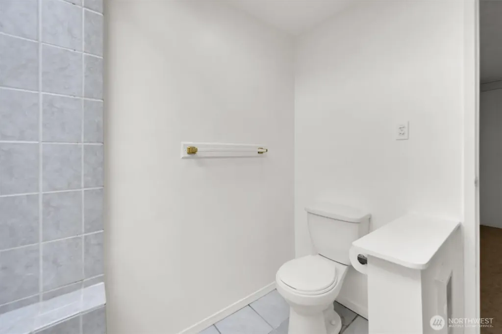 22115 Maple Drive NW Lakebay WA 98349