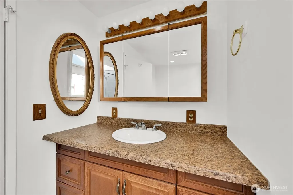 22115 Maple Drive NW Lakebay WA 98349