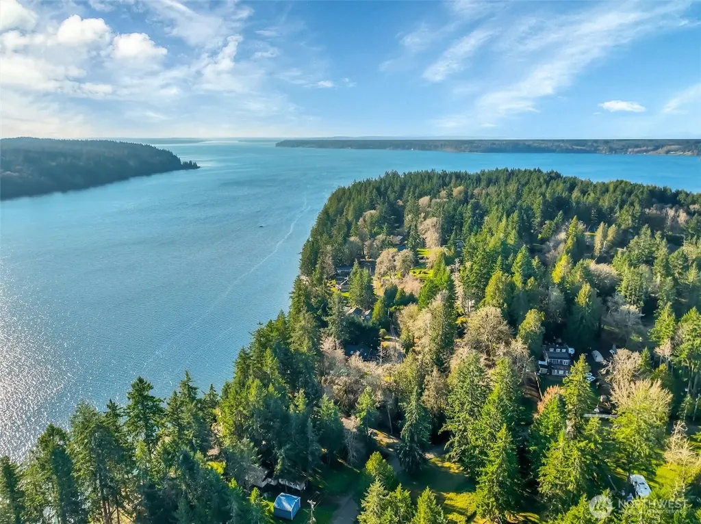 22115 Maple Drive NW Lakebay WA 98349
