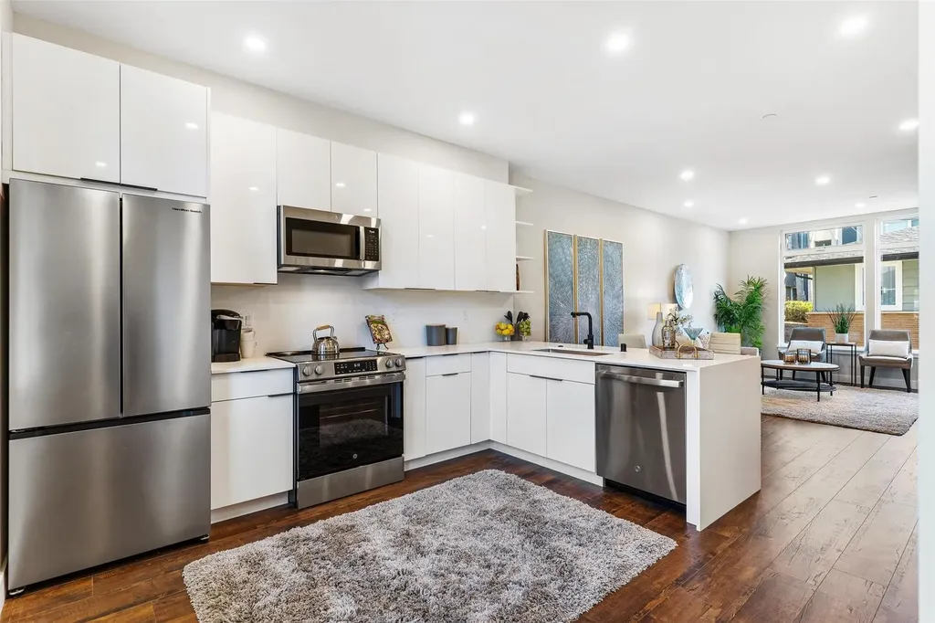 7144 47th Avenue SW Seattle WA 98136