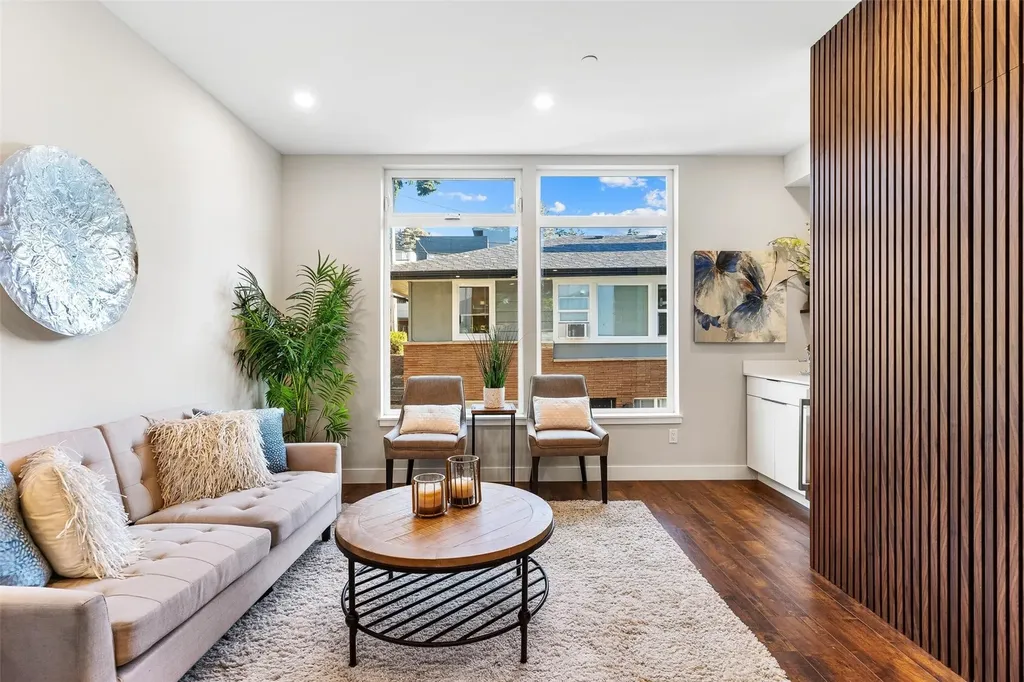 7144 47th Avenue SW Seattle WA 98136