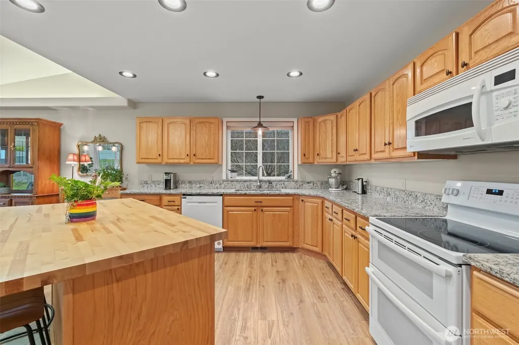 1000 13th Avenue SW Quincy WA 98848