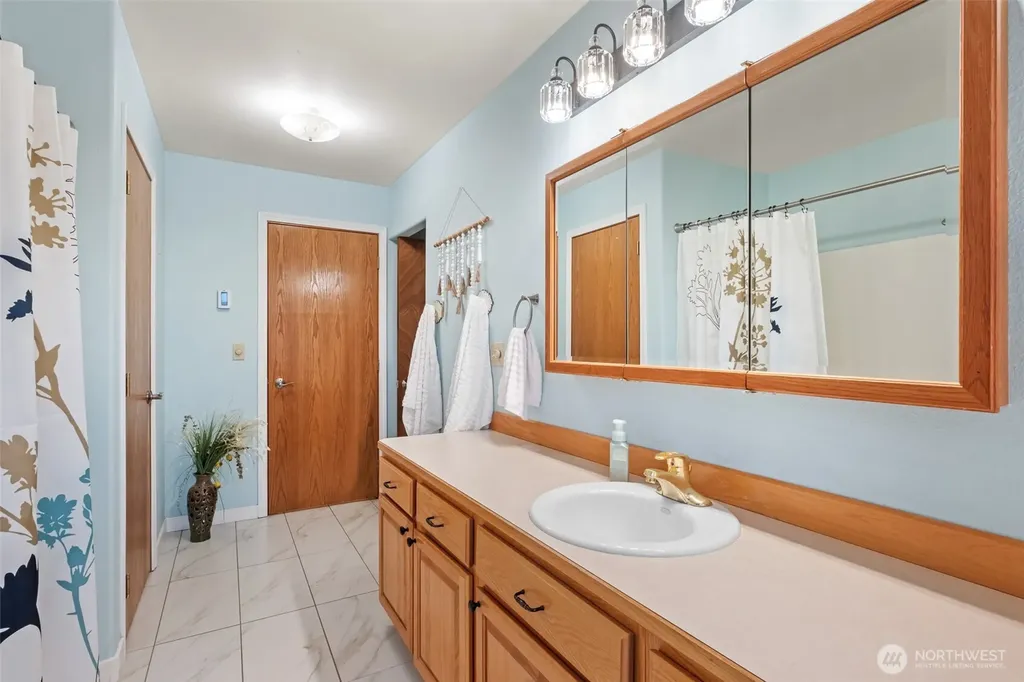 1000 13th Avenue SW Quincy WA 98848
