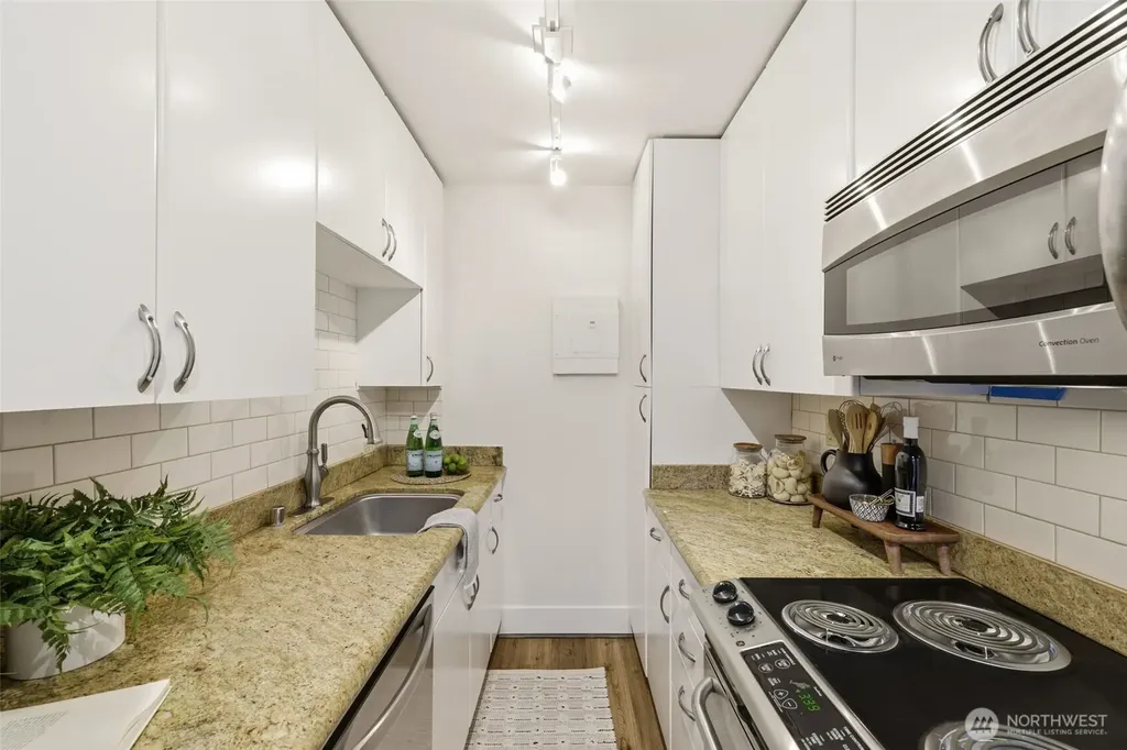 1105 Spring Street Seattle WA 98104