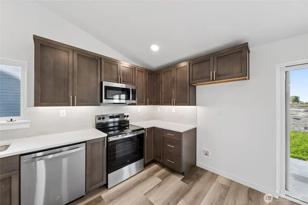 4322 W Redhead Avenue Moses Lake WA 98837