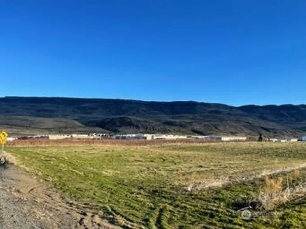 851 S Van Well Avenue East Wenatchee WA 98802