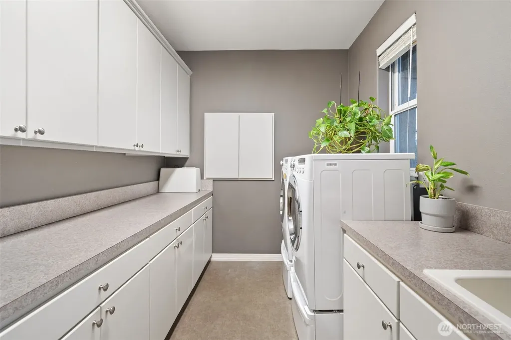 2305 NW Douglas Street Camas WA 98607