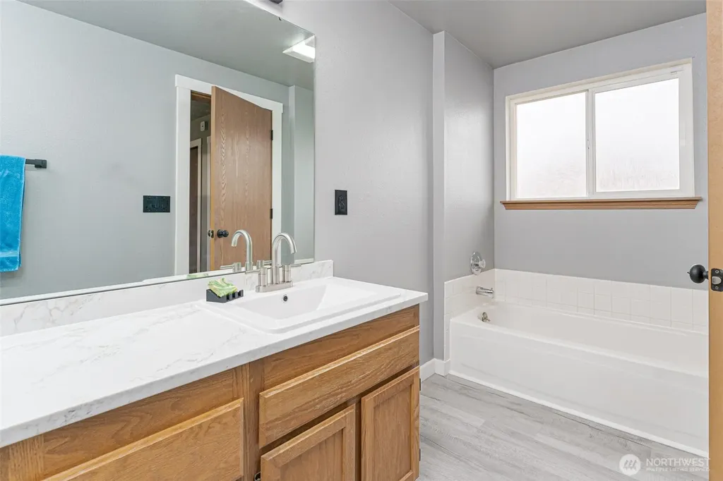 227 O Street SW Quincy WA 98848