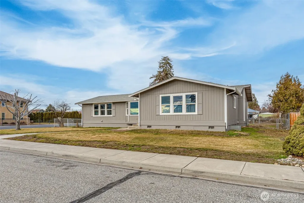 227 O Street SW Quincy WA 98848
