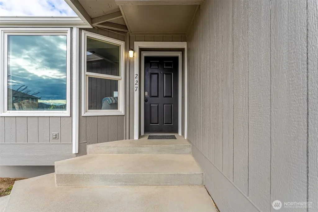 227 O Street SW Quincy WA 98848