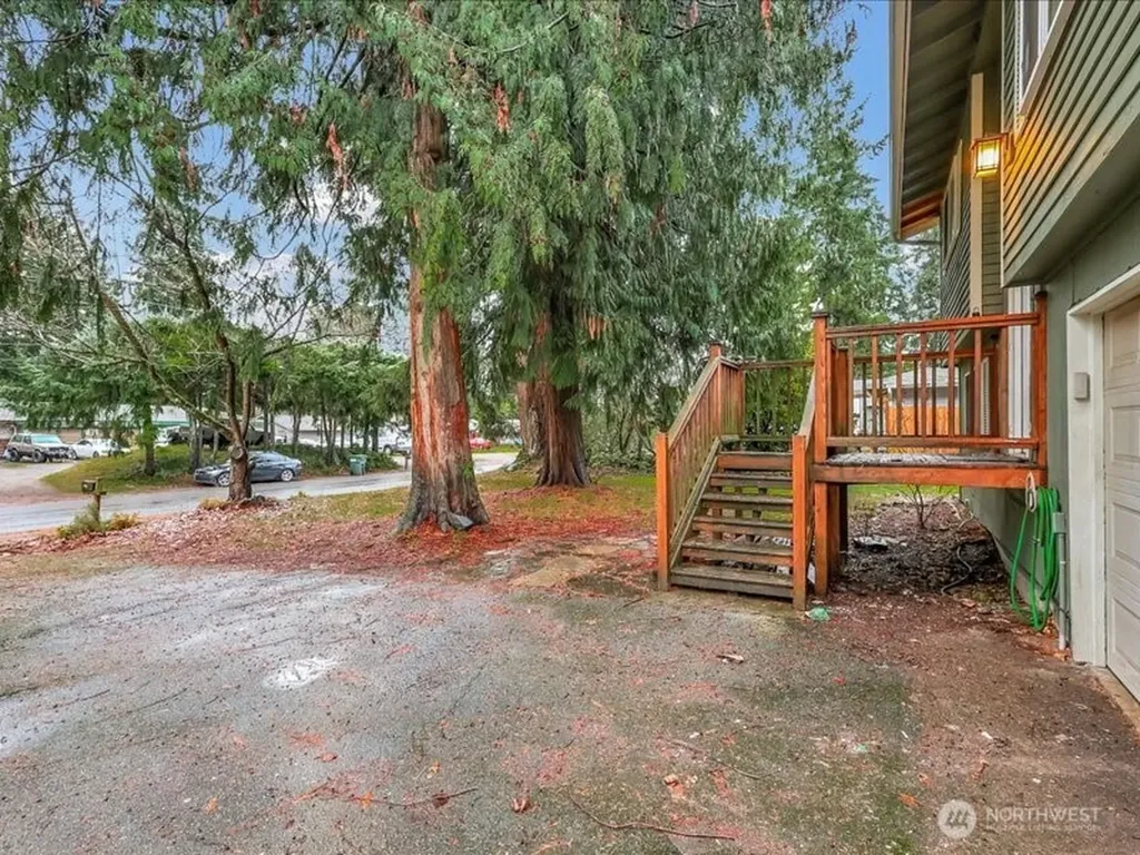 13906 126th Avenue E Puyallup WA 98374