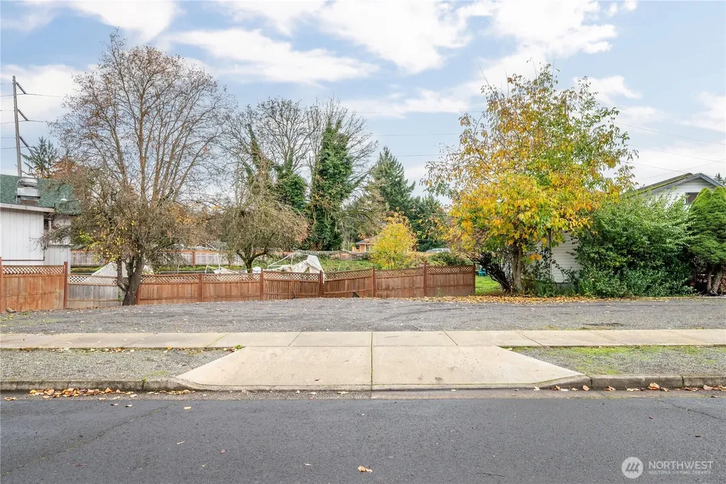 1107 N Pacific Avenue Kelso WA 98626