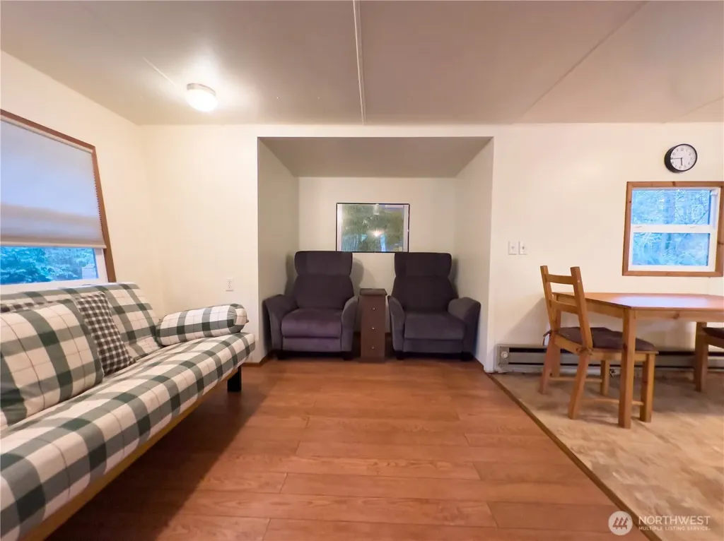 120 King Drive Brinnon WA 98320