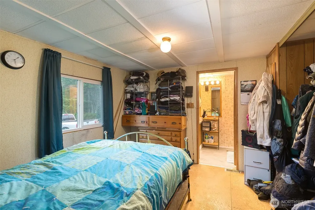 501 Mccarver Road Port Angeles WA 98362