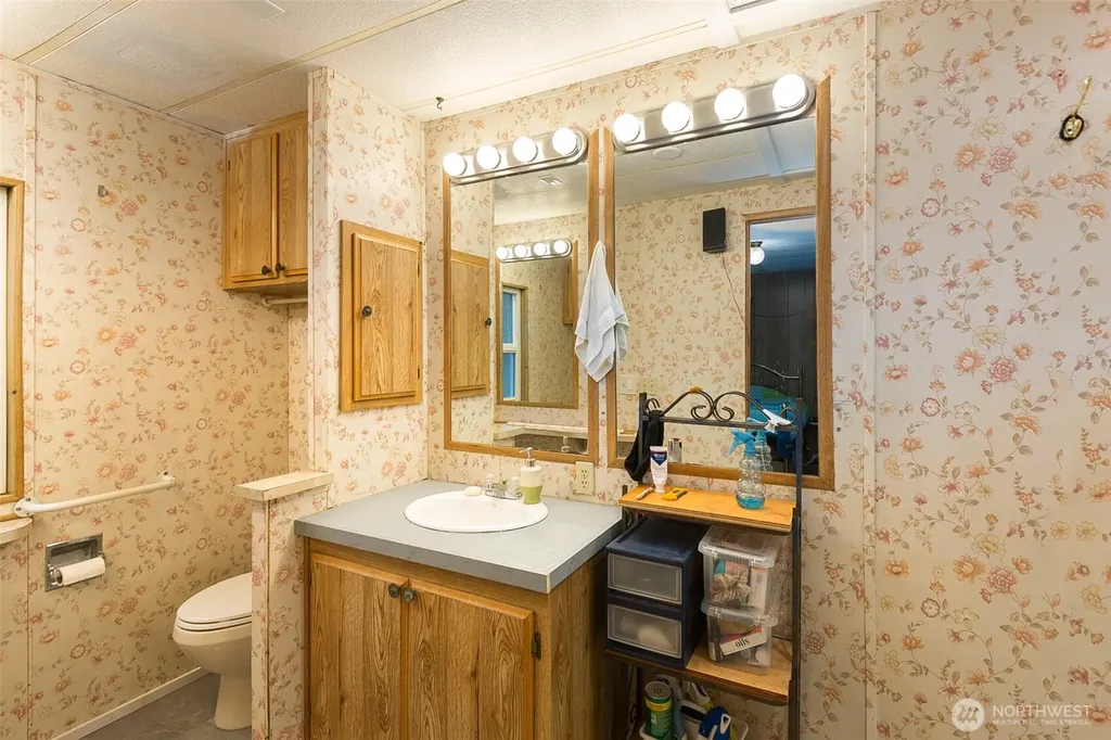 501 Mccarver Road Port Angeles WA 98362
