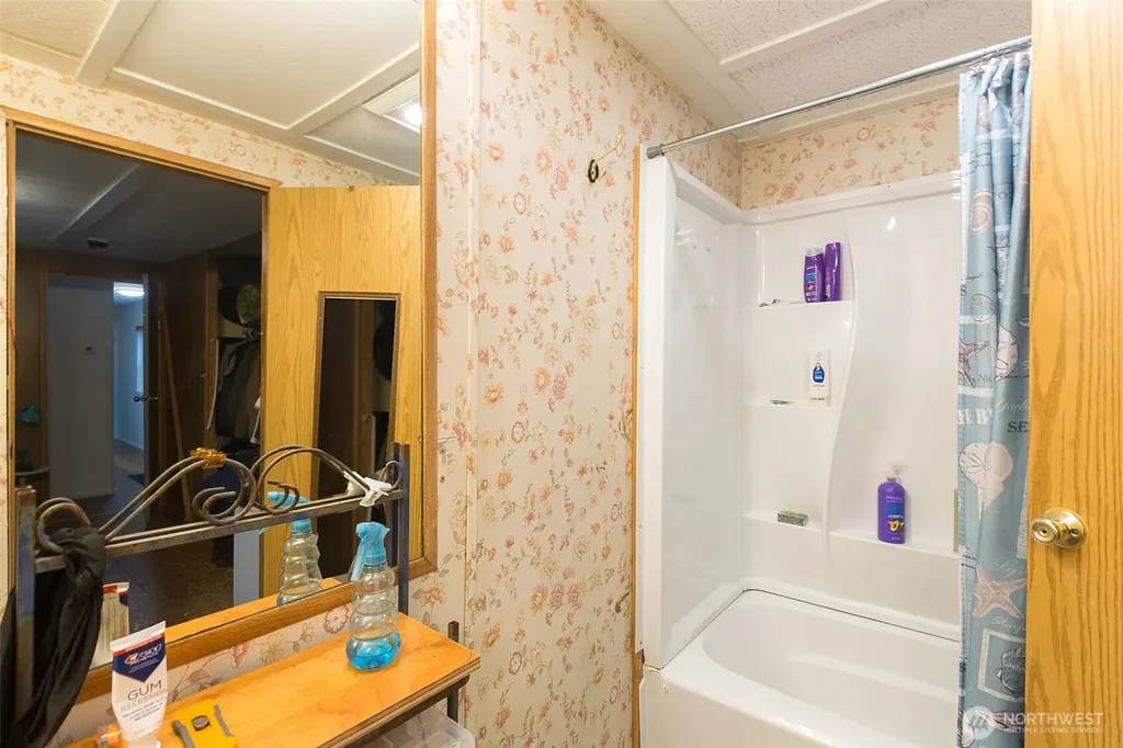 501 Mccarver Road Port Angeles WA 98362