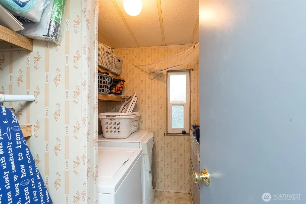 501 Mccarver Road Port Angeles WA 98362