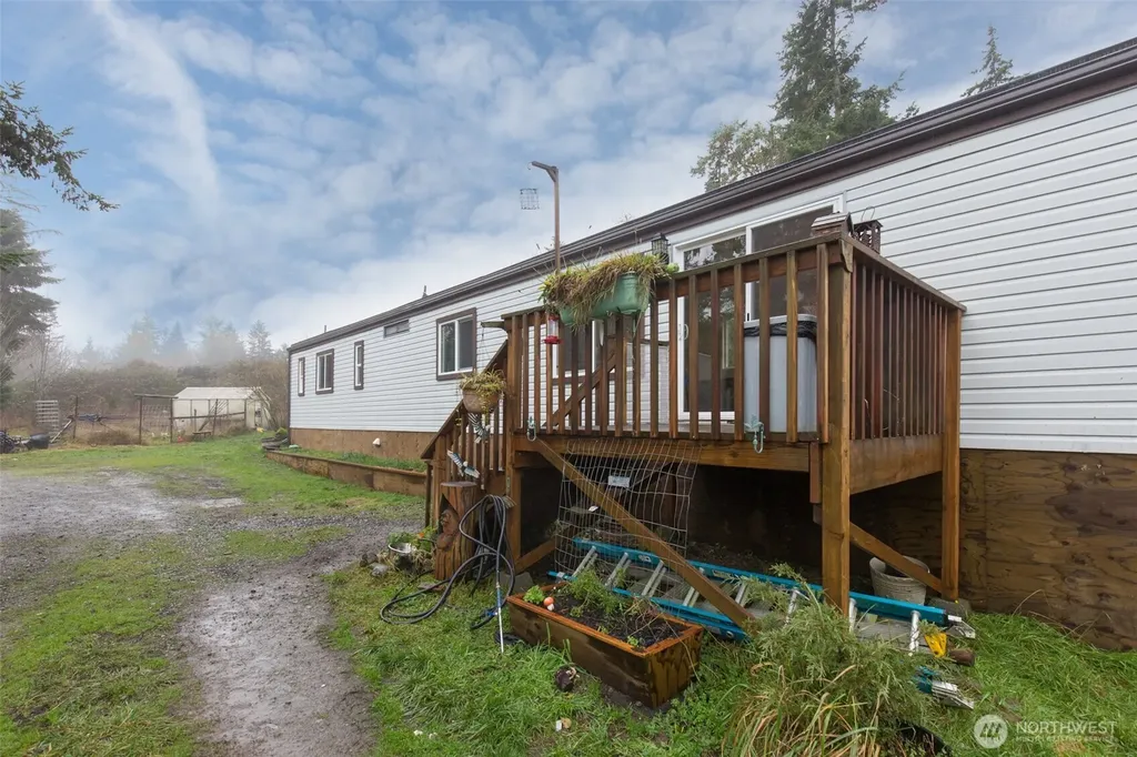 501 Mccarver Road Port Angeles WA 98362