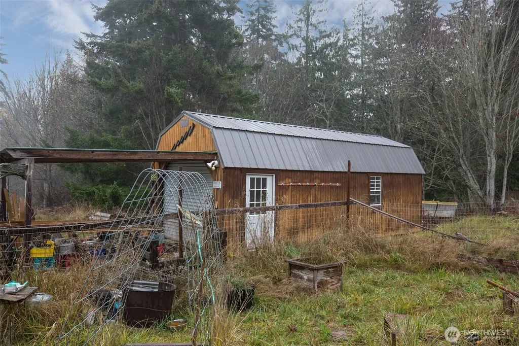 501 Mccarver Road Port Angeles WA 98362