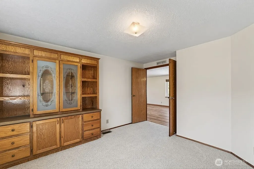 1402 22nd Street NE Auburn WA 98002