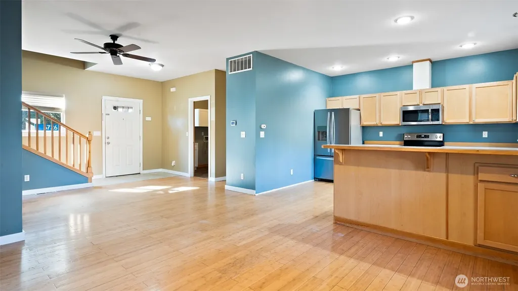 6726 NE Columbia Street Suquamish WA 98392