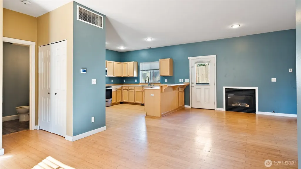 6726 NE Columbia Street Suquamish WA 98392