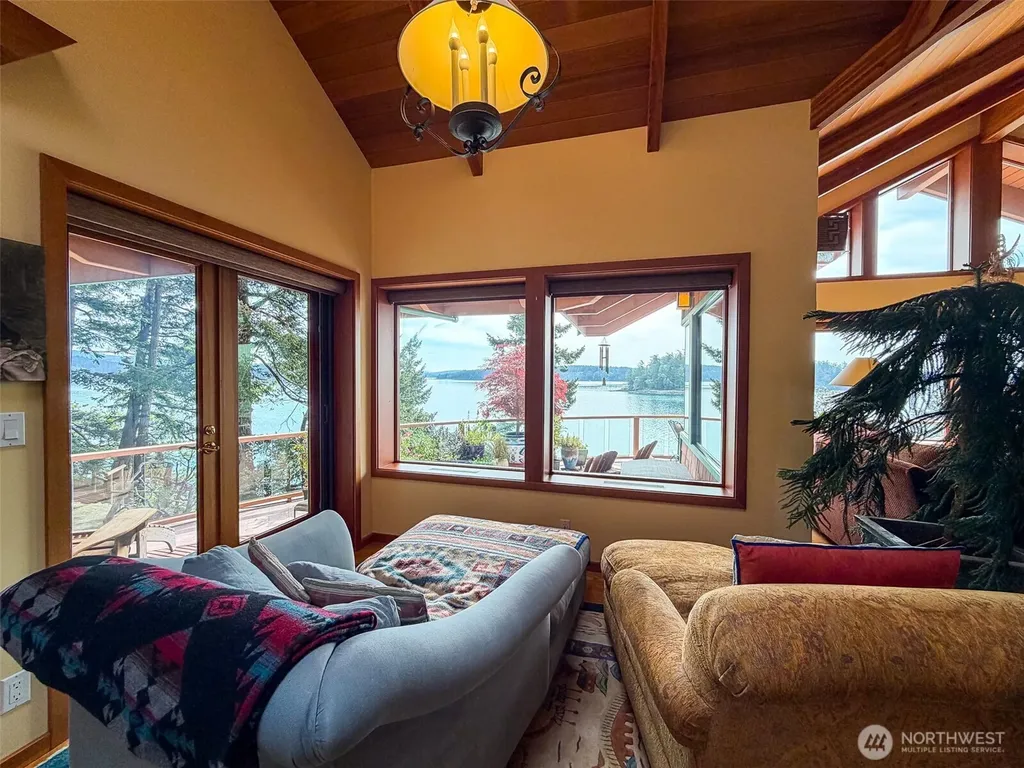 1687 Spring Point Road Orcas Island WA 98243
