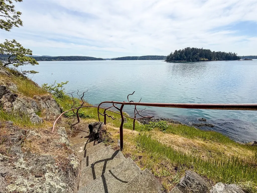 1687 Spring Point Road Orcas Island WA 98243