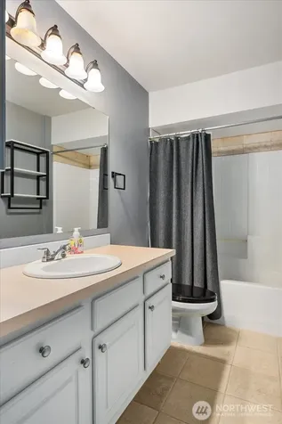 5589 Lakemont Boulevard SE Bellevue WA 98006