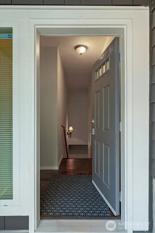 5589 Lakemont Boulevard SE Bellevue WA 98006