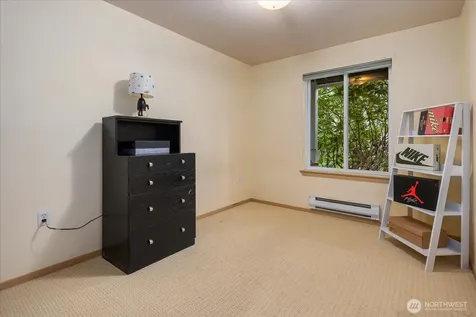 5589 Lakemont Boulevard SE Bellevue WA 98006