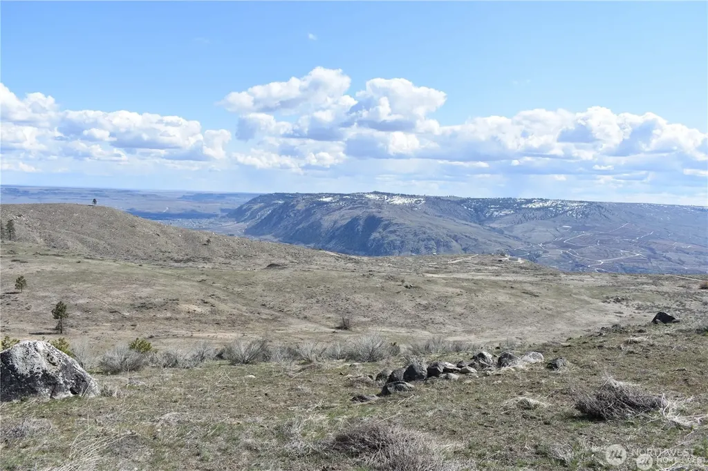284 Harmony Heights Road Brewster WA 98812
