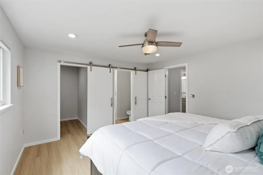 2713 NE 23rd Place Renton WA 98056