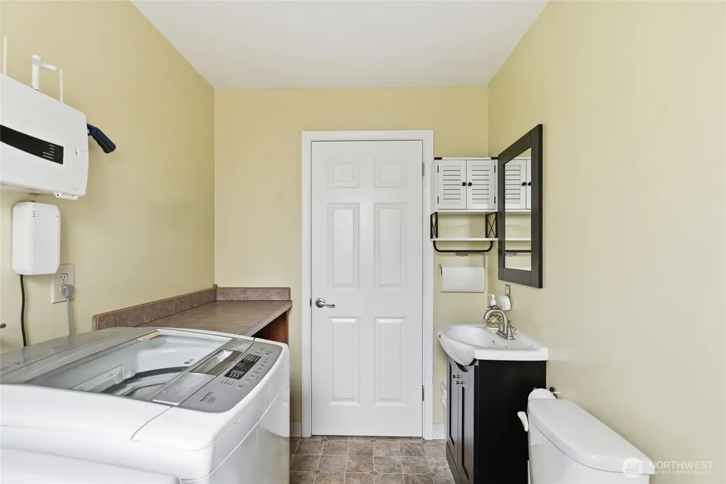 2713 NE 23rd Place Renton WA 98056