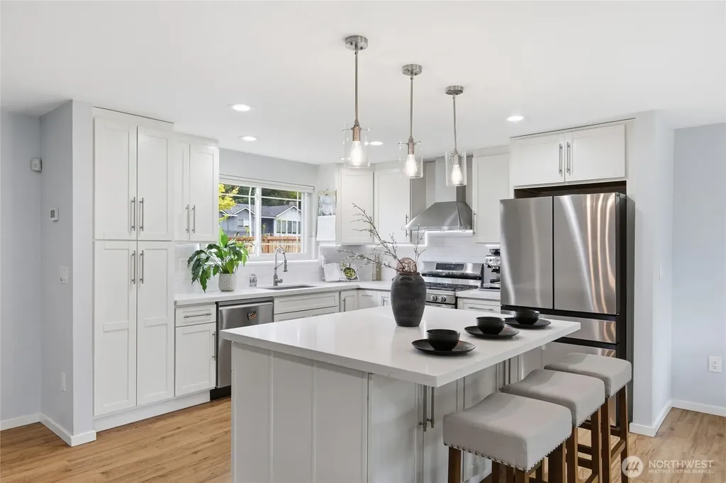 2713 NE 23rd Place Renton WA 98056