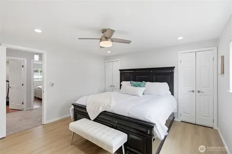 2713 NE 23rd Place Renton WA 98056