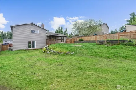 2713 NE 23rd Place Renton WA 98056