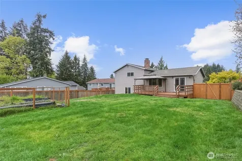 2713 NE 23rd Place Renton WA 98056